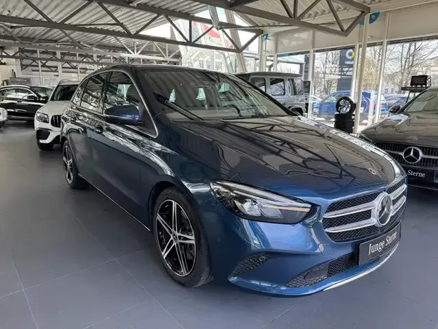 Mercedes-Benz B 250