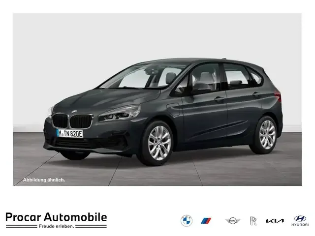 BMW 225