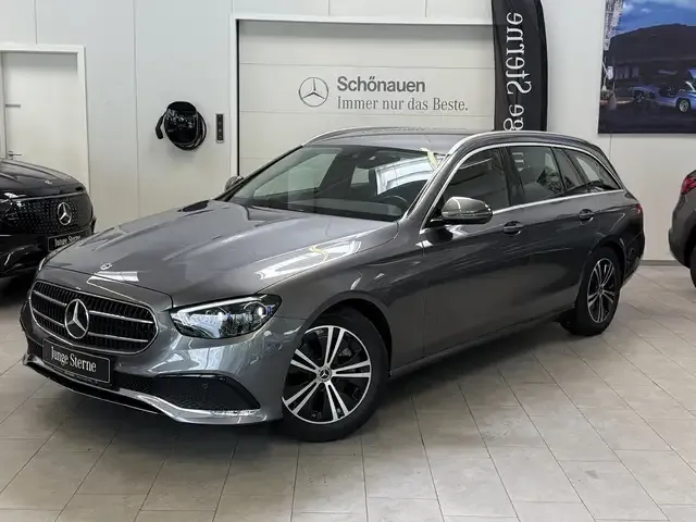 Mercedes-Benz E 200