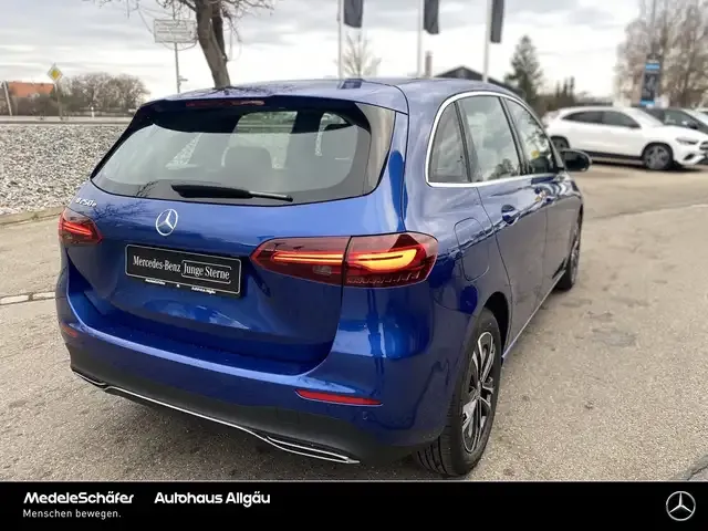 Mercedes-Benz B 250
