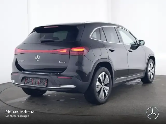 Mercedes-Benz EQA 300