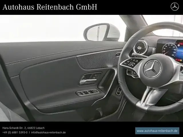 Mercedes-Benz CLA 180