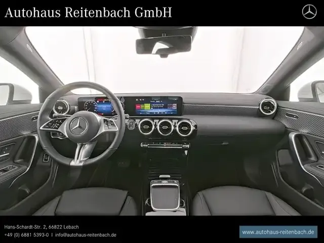 Mercedes-Benz CLA 180