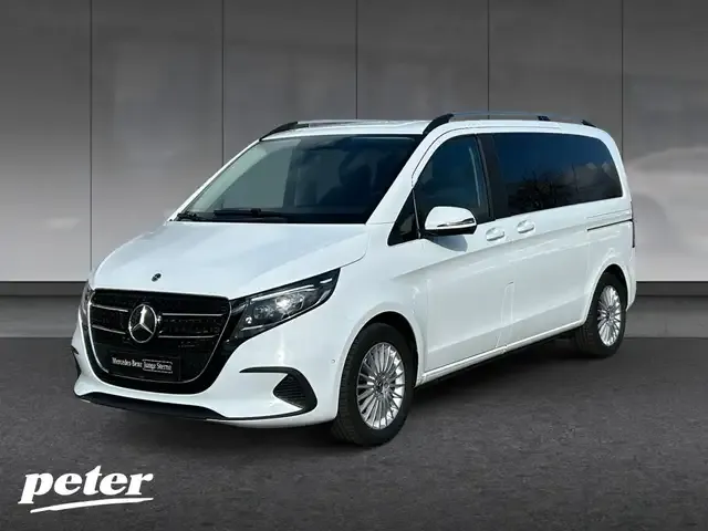 Mercedes-Benz V 220