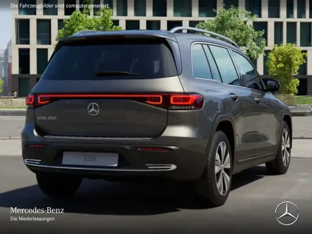 Mercedes-Benz EQB 250