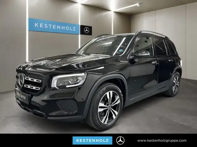 Mercedes-Benz GLB 220