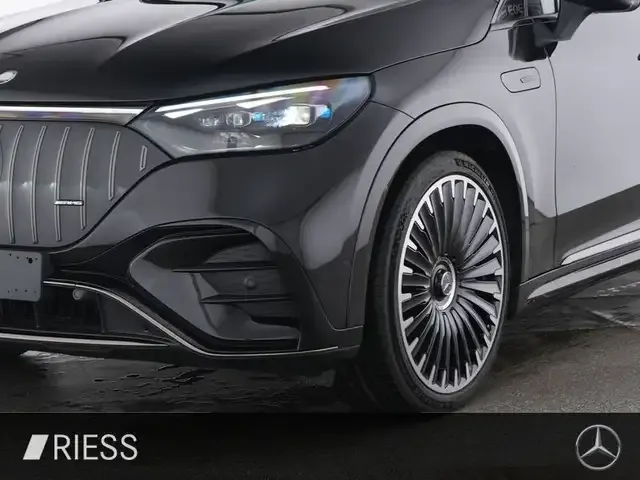 Mercedes-Benz EQE SUV