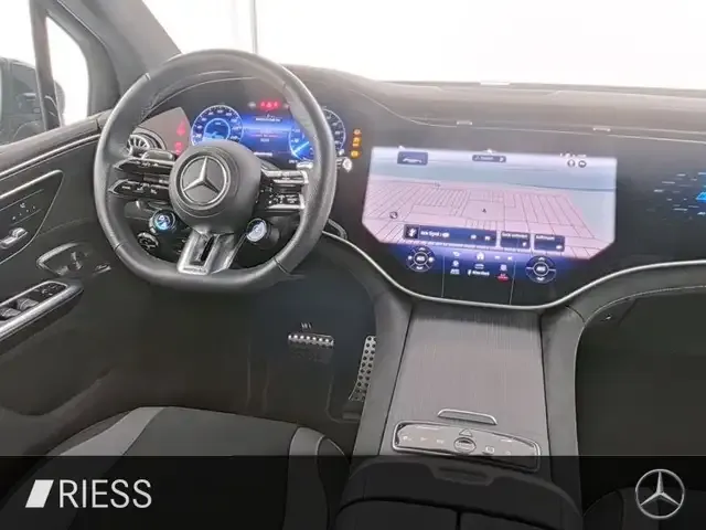 Mercedes-Benz EQE SUV