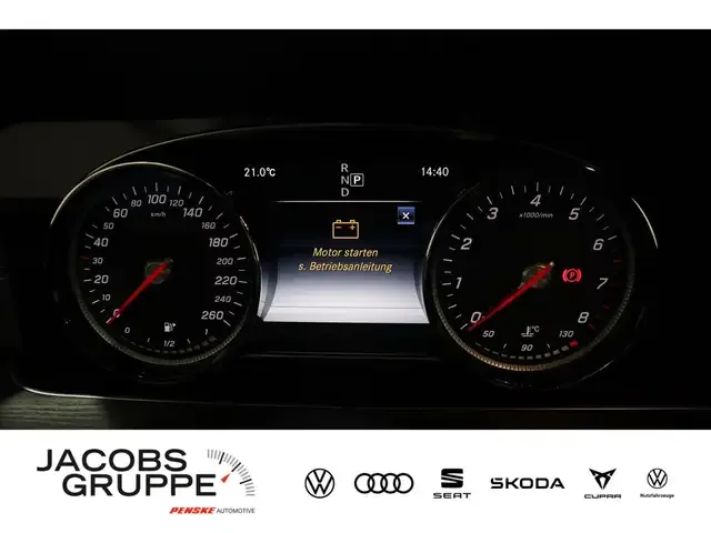 Mercedes-Benz E 200