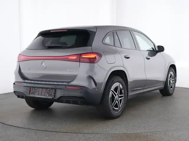Mercedes-Benz EQA 300