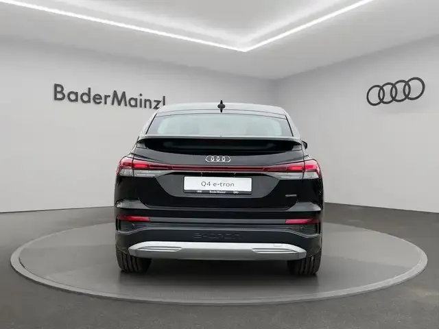 Audi 50