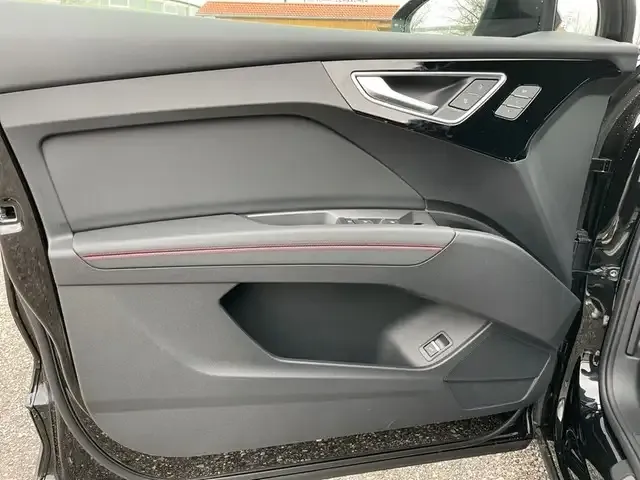 Audi 50