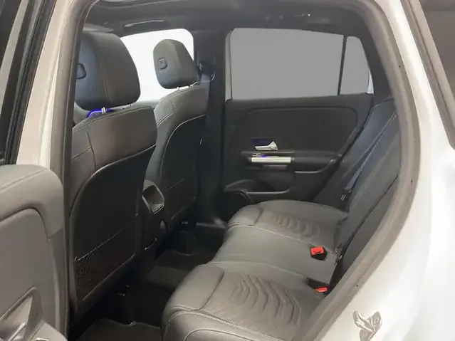 Mercedes-Benz GLA 180
