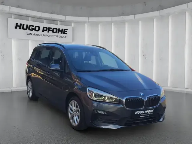 BMW 218