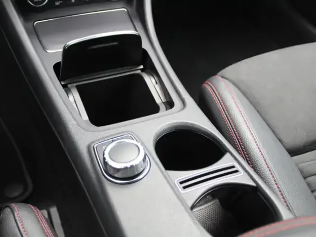 Mercedes-Benz GLA 180
