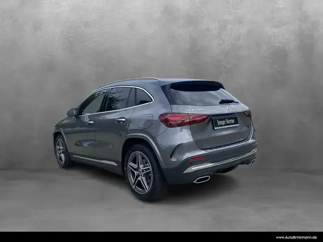 Mercedes-Benz GLA 200