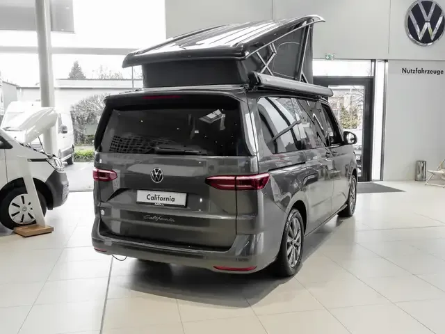 Volkswagen T7 California