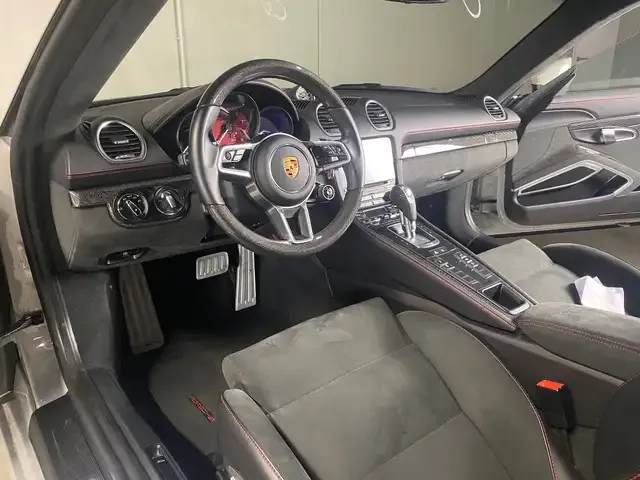 Porsche Cayman