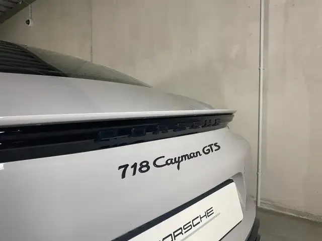Porsche Cayman