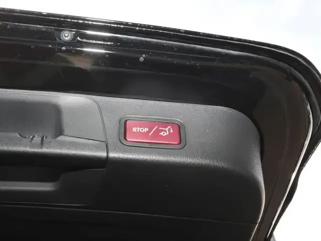 Mercedes-Benz EQB 300