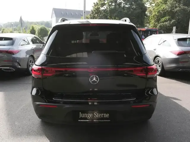 Mercedes-Benz EQB 300