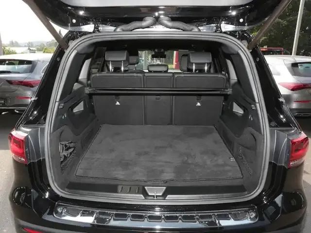 Mercedes-Benz EQB 300