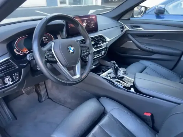 BMW 530