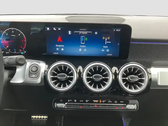 Mercedes-Benz GLB 200