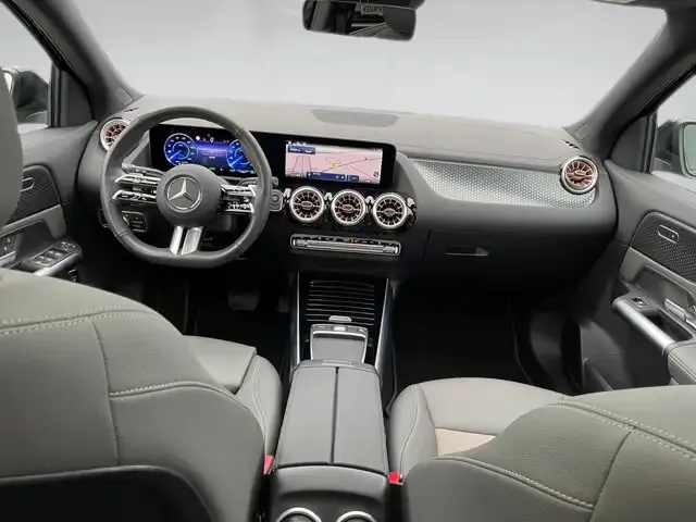 Mercedes-Benz EQA 300