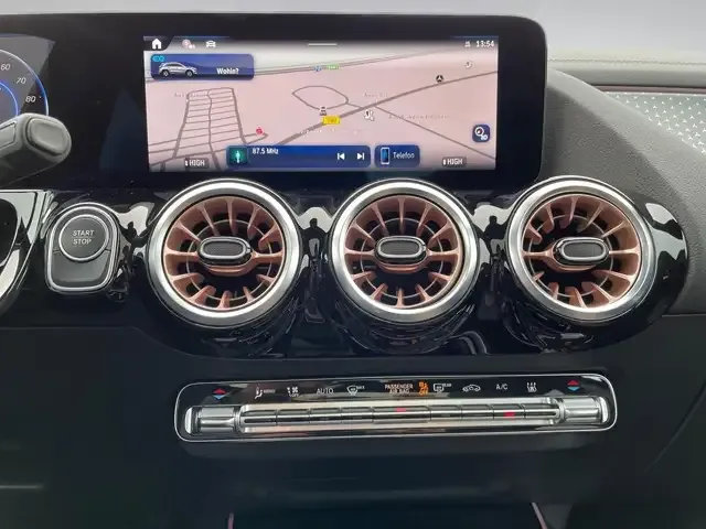 Mercedes-Benz EQA 300