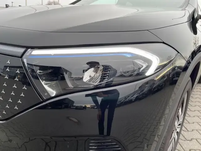 Mercedes-Benz EQA 300