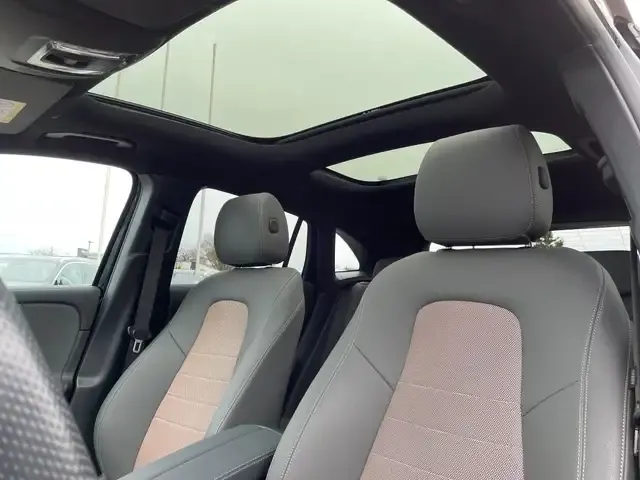 Mercedes-Benz EQA 300