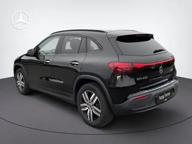 Mercedes-Benz EQA 300