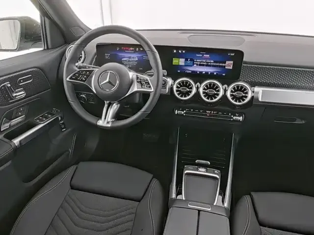Mercedes-Benz EQB 300