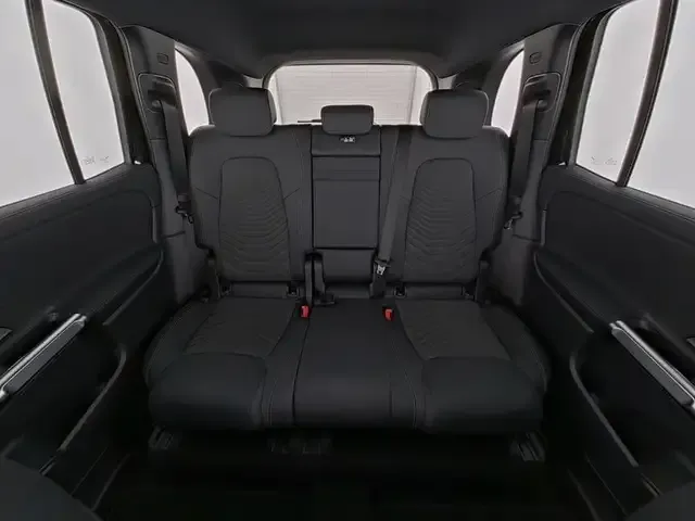 Mercedes-Benz EQB 300