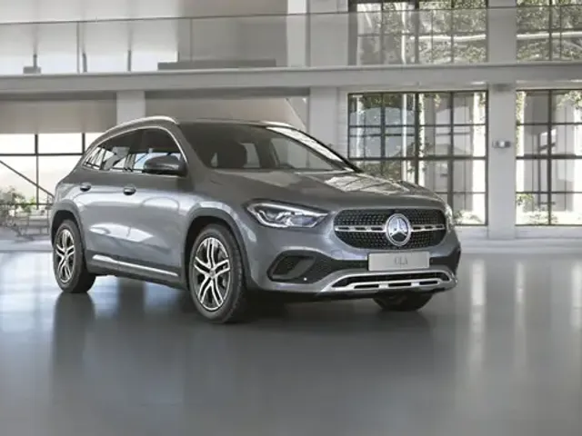 Mercedes-Benz GLA 220