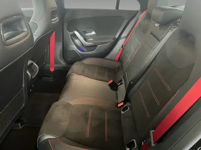 Mercedes-Benz CLA 35 AMG