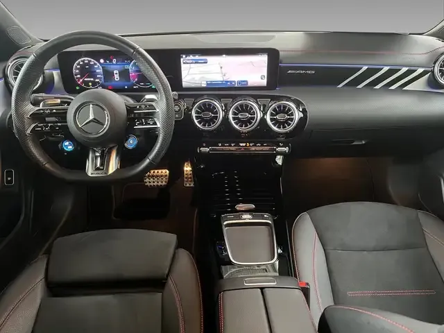 Mercedes-Benz CLA 35 AMG