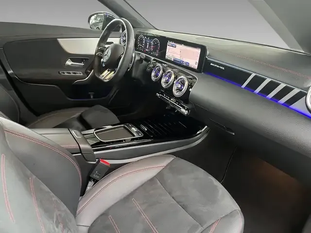 Mercedes-Benz CLA 35 AMG