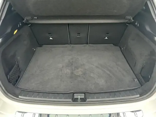 Mercedes-Benz GLA 220