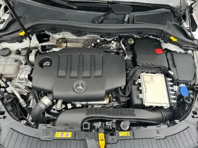 Mercedes-Benz GLA 220