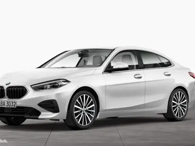 BMW 218