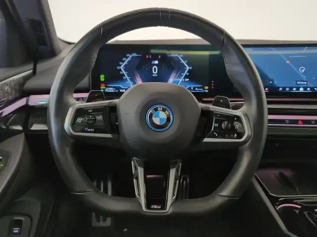 BMW 550