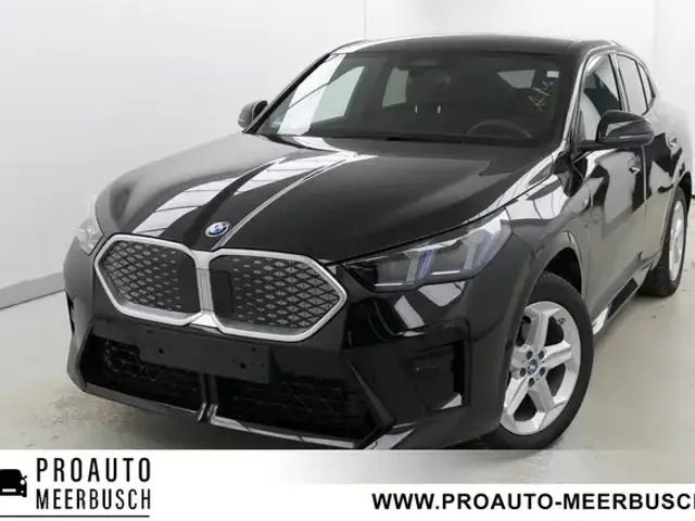 BMW iX2