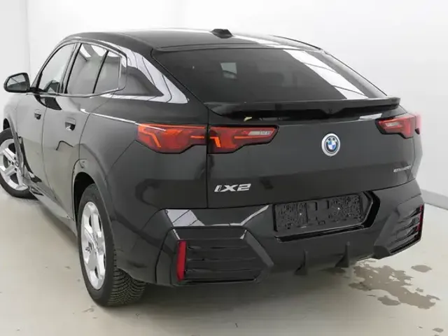BMW iX2