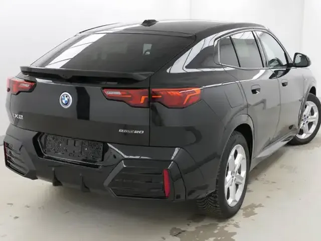 BMW iX2