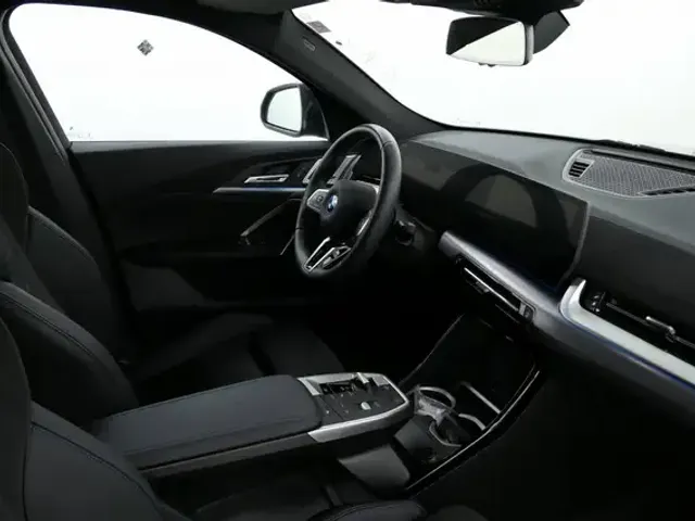 BMW iX2