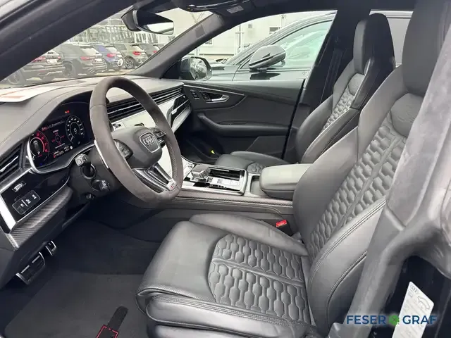 Audi RS Q8