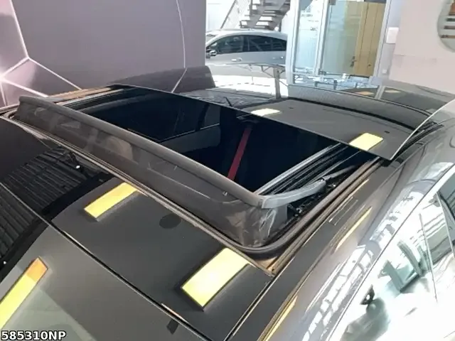 Mercedes-Benz EQE 300