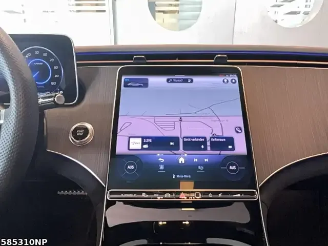 Mercedes-Benz EQE 300